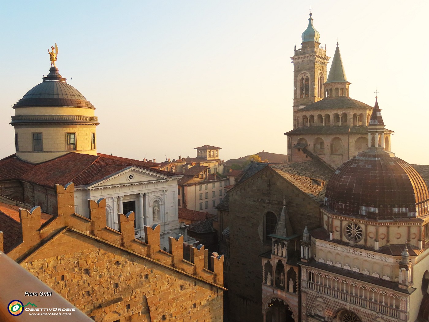 45 Dalla Torre Civica cupola del Duomo, Santa Maria Maggiore e Cappella Colleoni .JPG